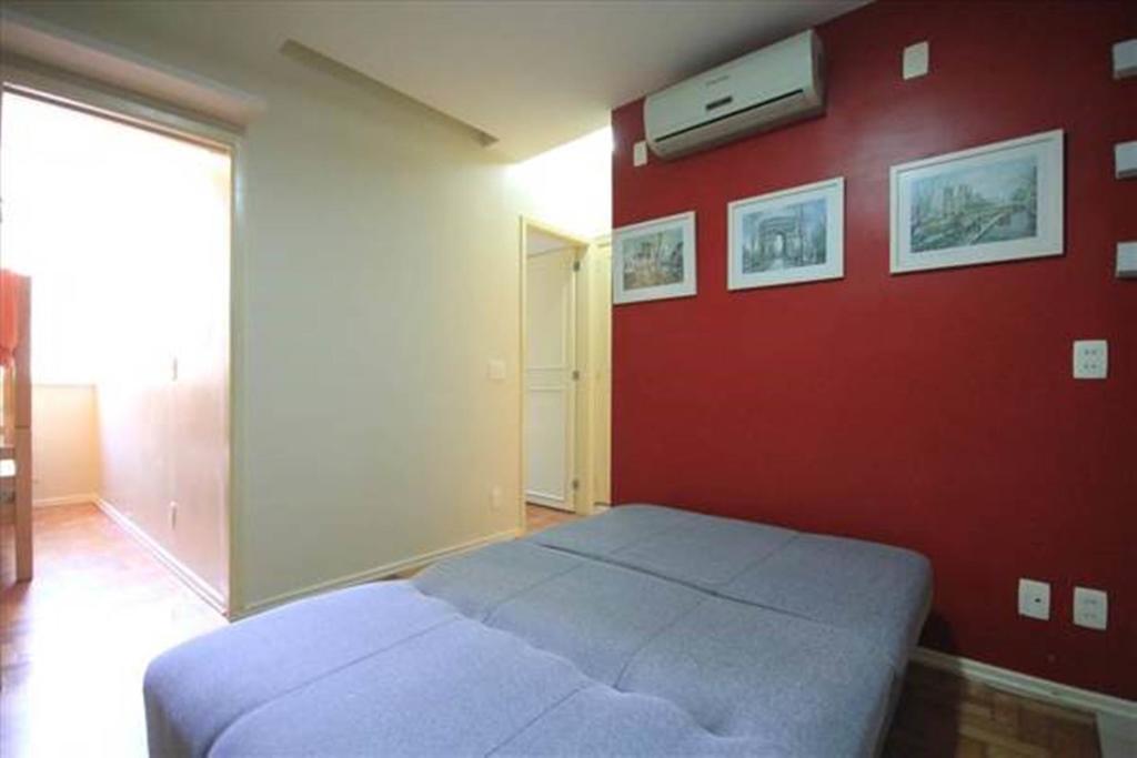 Apartamento Djalma 401 A *